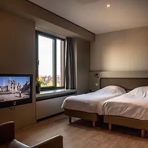 3* Отель Castelnou